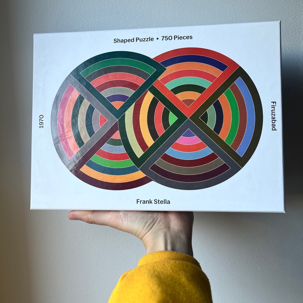 Galison MoMA Frank Stella shaped puzzle 750 pcs